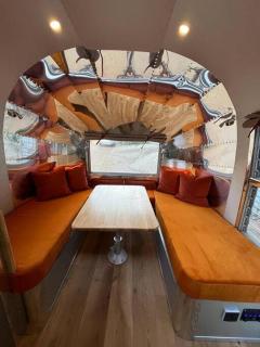 The Silver Spirit - Bakewell - 1