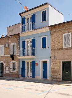 Casa Azzurra Vacanze - Porto San Giorgio - 2