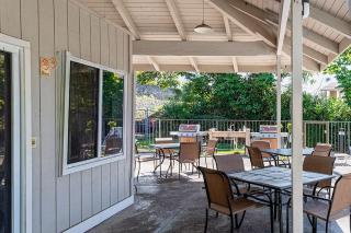 New! Kailua Bay Resort 2-306 - Beautifully renovated two-story condo with Primary Suite in Loft - Kailua-Kona - 2