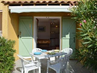 Pavillon à Narbonne Plage, 6 couchages, terrasse, à 300m de la plage, parking, ménage inclus - FR-1-229B-24 - Narbonne - 0
