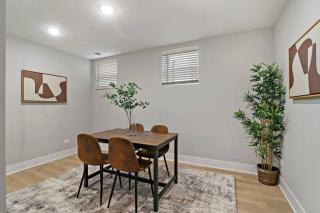 2BR Luxurious Apt with In-unit Laundry - Ashland B - Chicago - 1