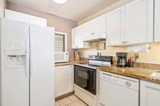 New Top Hawaii Oceanfront 2BR/2BR with White Sand Beach-Kona Bali Kai 206 - Kailua-Kona - 4