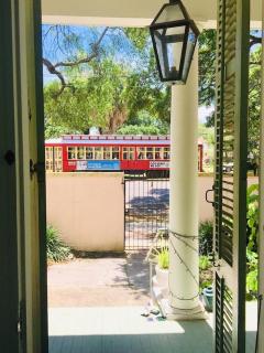 The Elisabeth House CANAL ST SUPERDOME Dollhouse 6 BR Streetcar sleeps 16! - New Orleans - 6