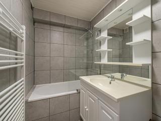 Appartement moderne rénové avec accès direct aux pistes et balcon à Courchevel - FR-1-563-84 - Courchevel - 4