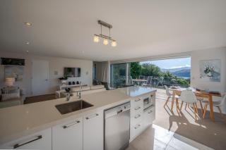 Onuku Oasis - Akaroa Holiday Home - Akaroa - 2