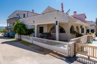Apartments with a parking space Vir - 21494 - Vir - 0