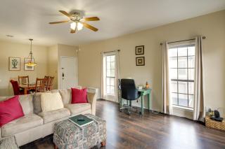 Charming San Antonio Condo with Pool and Hot Tub! - San Antonio - 5