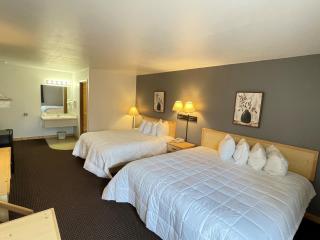 Moose Creek Lodge & Suites - 7