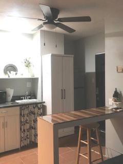 Mini depa # 5 zona Hotelera planta baja - Mexicali - 4