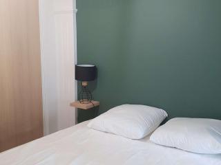 Appartement 12 pers. neuf, centre-ville avec 5 chambres et local à ski - FR-1-234-289 - 6