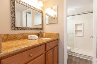 Phoenix IV 4023 condo - 3