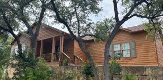 The Den - Family friendly, Close to Fiesta Texas, SeaWorld, Riverwalk and more - Dominion - 0