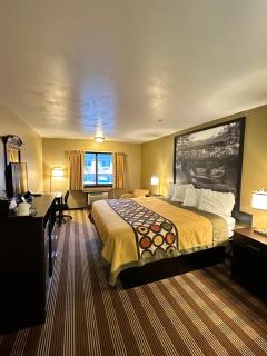 Super 8 by Wyndham Eau Claire WI - Eau Claire - 5