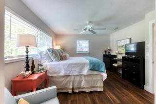 Paradise Pool Villa! Minutes to Beaches & Downtown - Palm Beach Gardens - 4