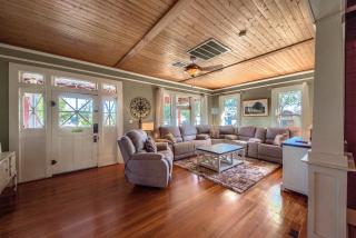 DT 292 Star Haus - New Braunfels - 4