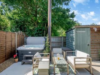 Hope Cottage - 9