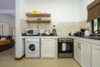 Kanasuk Self catering Apartments - 4