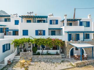 Niel Serifos - Serifos Chora - 9