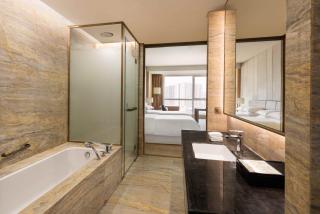 Sheraton Zhanjiang Hotel - Zhanjiang - 3