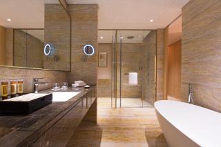 Sheraton Zhanjiang Hotel - Zhanjiang - 8