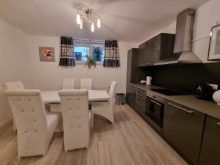 Stay and work in Salzburg Apartment - 3