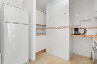 City apartment with pool in Fuengirola by Costarentals - Ref 216 - Santa Fe de los Boliches - 7