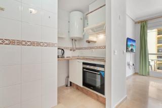 City apartment with pool in Fuengirola by Costarentals - Ref 216 - Santa Fe de los Boliches - 5