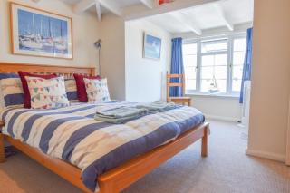 Harbour Life - Yarmouth - 8
