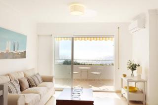 Amazing 3bedroom flat with seafront views & pool by SharingCo - Marbella - 0