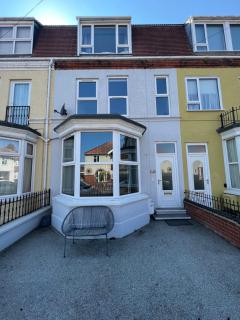 Number 33 Family Beach Residence - Great Yarmouth - 0