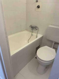 Apt. 46m2,wifi, air-con.,for 2/3 - Zagreb - 3