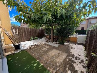 Charmant T2 avec Jardinet, Parking Privé, à 150m de la Plage – Sud, 4 Pers. - FR-1-701-68 - 0