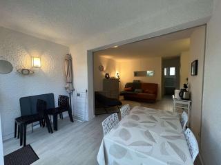 Charmant T2 avec Jardinet, Parking Privé, à 150m de la Plage – Sud, 4 Pers. - FR-1-701-68 - 4