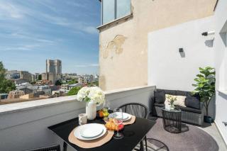 Charming Central Apartment - Netflix + Balcony - Bucarest - 0
