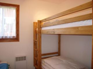 Studio cosy 4 pers, skis à 50m, parking, proche commerces - FR-1-733-28 - 8