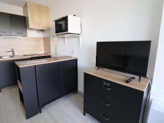 Studio cabine refait à neuf, piscine, proche plage et commerces - FR-1-307-241 - Le Grau-du-Roi - 6