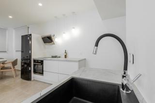 Gemela AllstarBoutique in Aegina A - 4