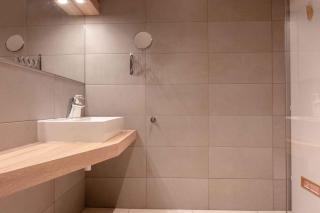 Apartment in Silo with Two-Bedrooms 1 - 7