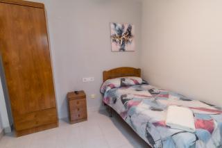 Hostal - Restaurante La Buena Villa by Vivere Stays - Villalonquéjar - 3