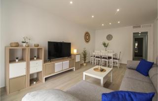 3 Bedroom Nice Apartment In Benajarafe - Benajarafe - 2