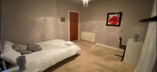 Auckland Lodge - Glasgow - 1