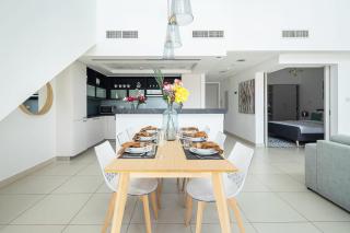 Frank Porter - Loft East - Dubai - 4