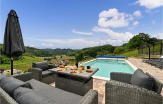 Awesome Home In Klokovec With Outdoor Swimming Pool, Sauna And 3 Bedrooms - Selno - 0
