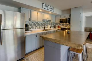 Lakefront Versailles Vacation Rental with Dock! - - 2