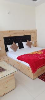 UK09 hotel & restaurant 2 - 0