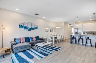 Modern Townhouse near Disney with Heated Pool - Orlando - 8