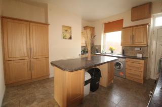Lundwood House Barnsley by Smart Corporate Stays - Barnsley - 2