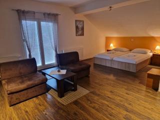 Plitvice Palace - Grabovac - 4