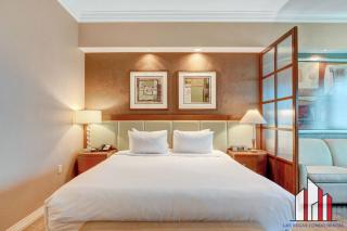 MGM Signature-33-705 F1 Track & Strip View Balcony - Las Vegas - 7