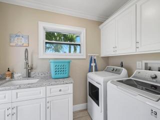 Coral Beach Dream - Cape Coral - 1
